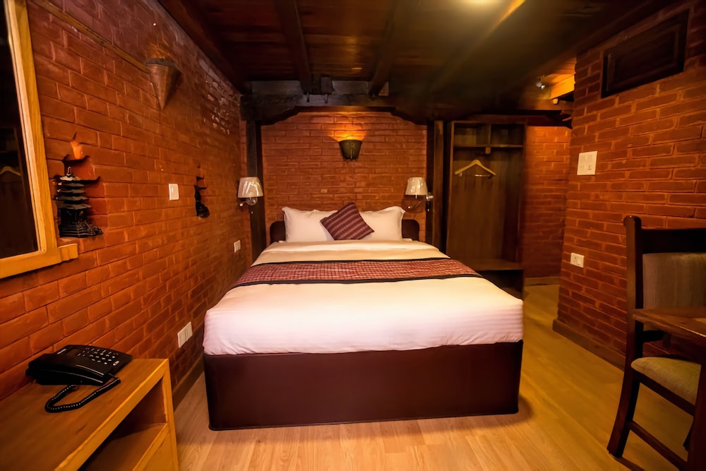 Double Room, 1 King Bed (Non Ac) photo 1
