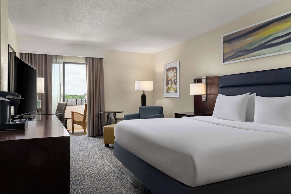 Room, 1 King Bed, Accessible (Hearing, Top Floor)