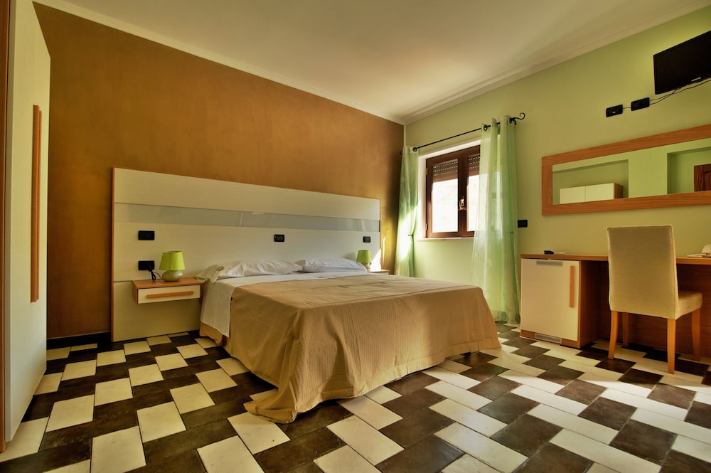 Double Or Twin Room, Ensuite photo 1