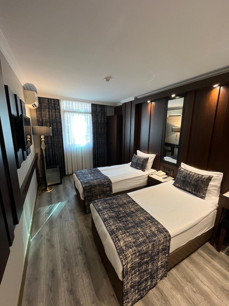Standard Single Room, 1 Large Twin Bed photo 2