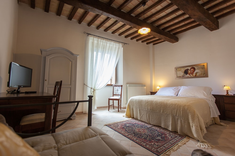 Triple Room photo 1
