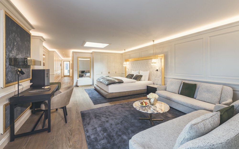Superior Apartment