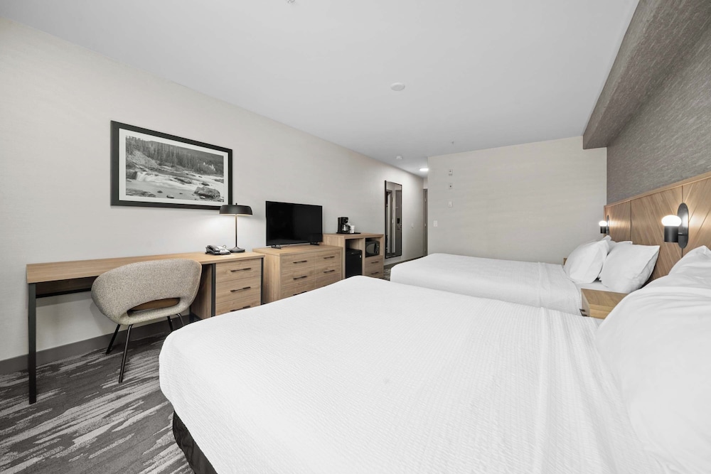 Standard Room, 2 Queen Beds - Photo 2