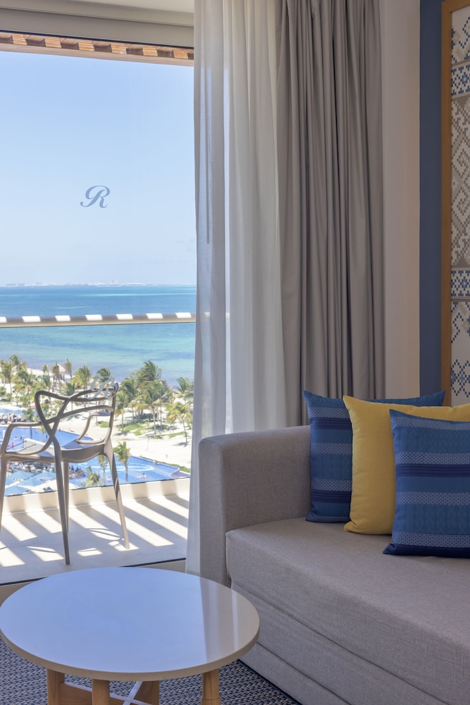 Luxury Junior Suite Ocean View Diamond Club - Photo 1