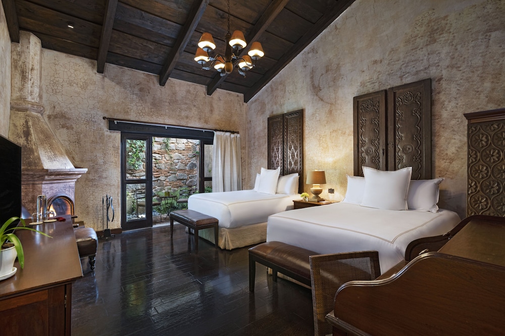 Premium 2 Queen Beds photo 2