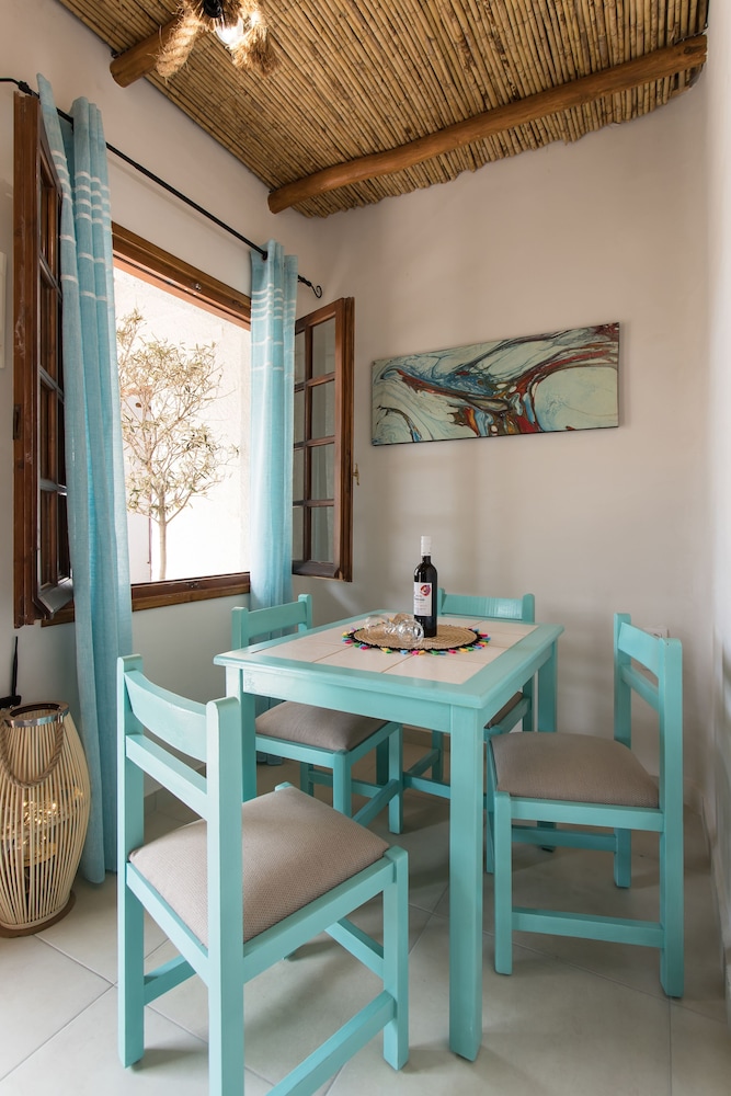 Apartment, 2 Bedrooms, Balcony, Sea View photo 2