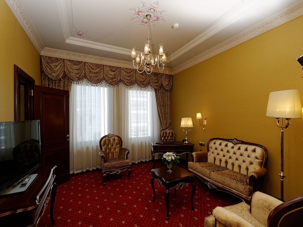 Deluxe Suite, 1 Bedroom photo 2