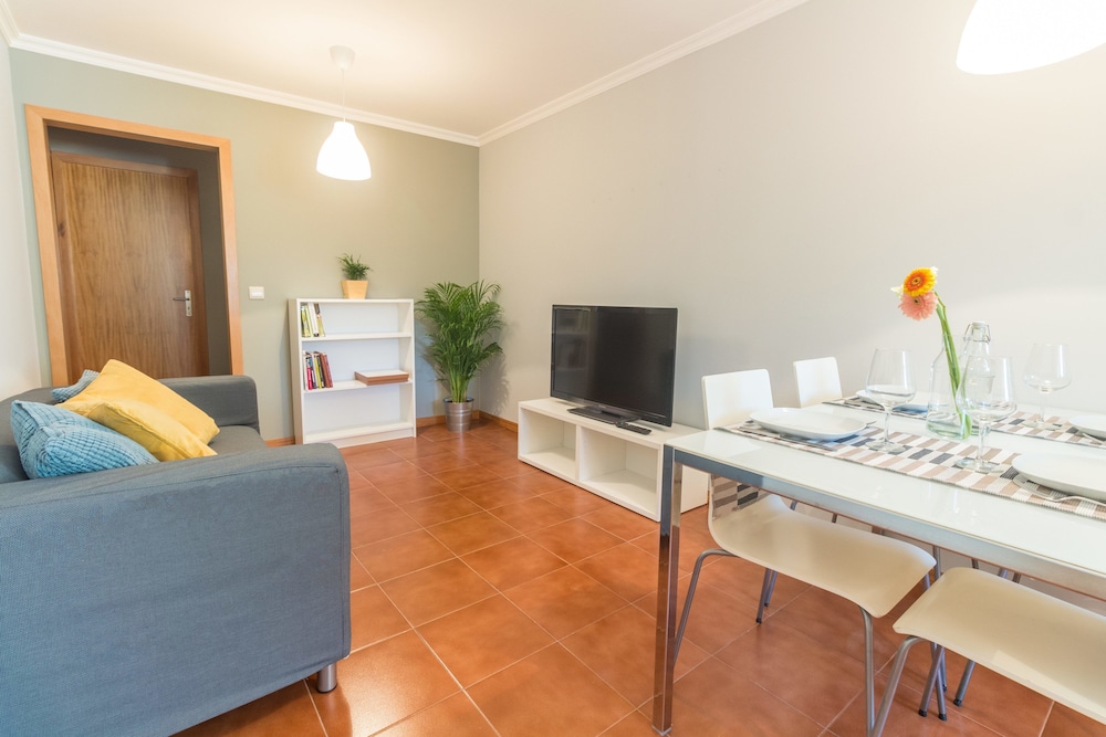 Apartment, 2 Bedrooms (First Floor ) photo 3