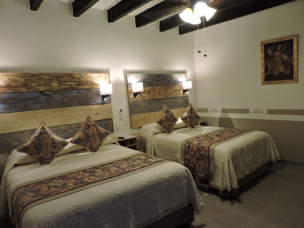 Classic Quadruple Room photo 3