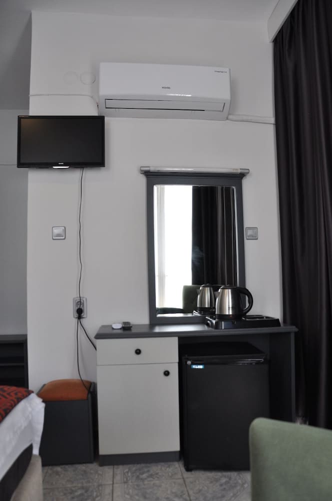 Basic Twin Room photo 2