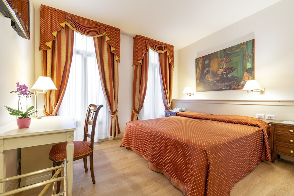 Classic Double or Twin Room photo 1
