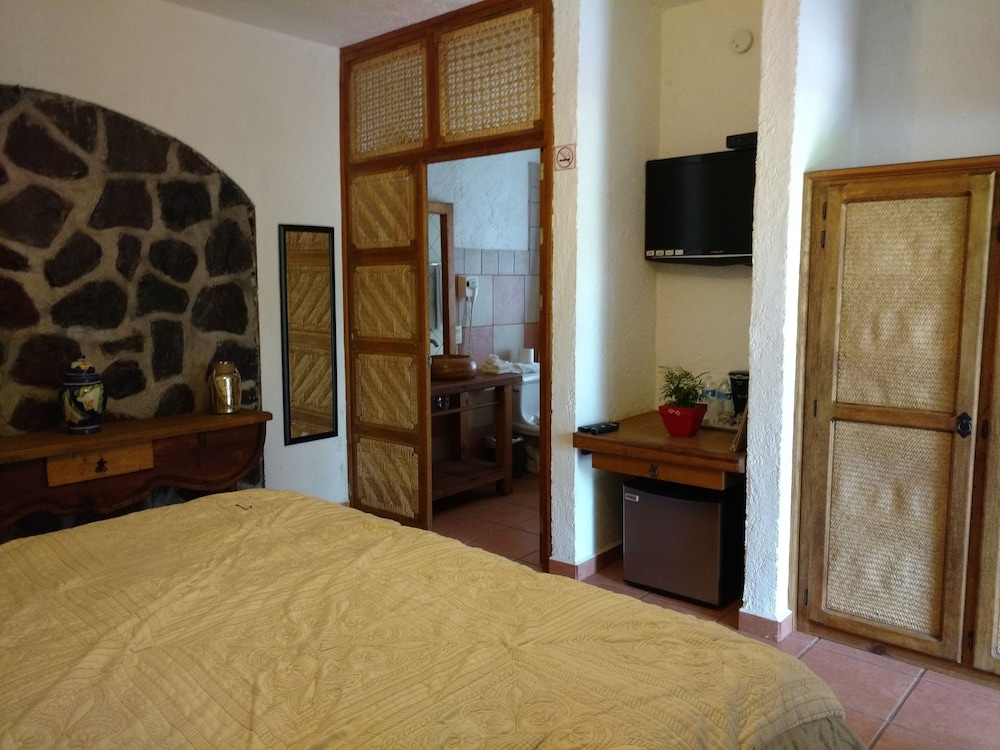 Standard Room, 1 King Bed, Terrace photo 1