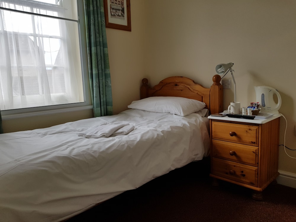 Single Room, Ensuite photo 2