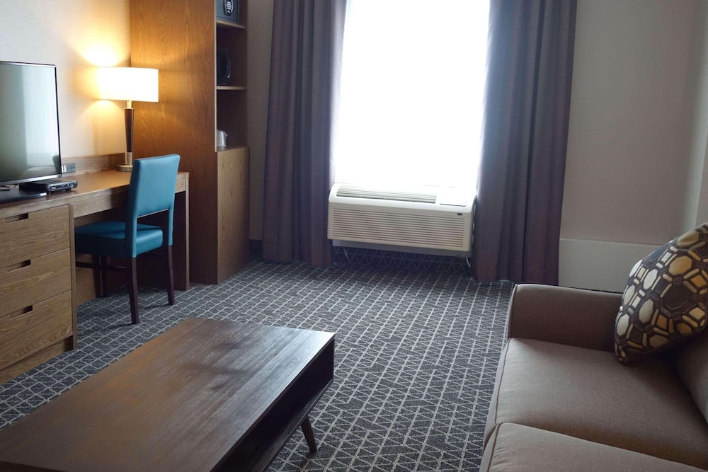 Suite, 1 Bedroom, Non Smoking photo 1