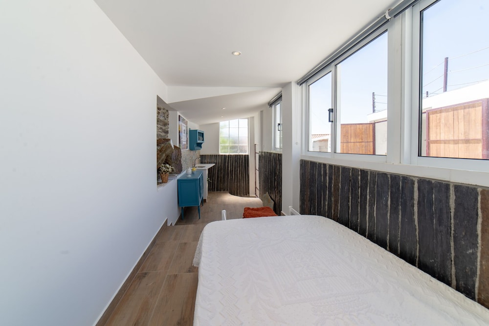 Basic Studio, 1 Double Bed photo 2
