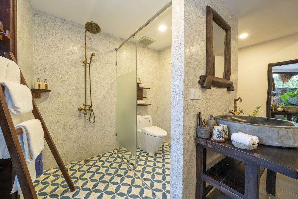 Grand Deluxe Double, External Bathroom photo 3