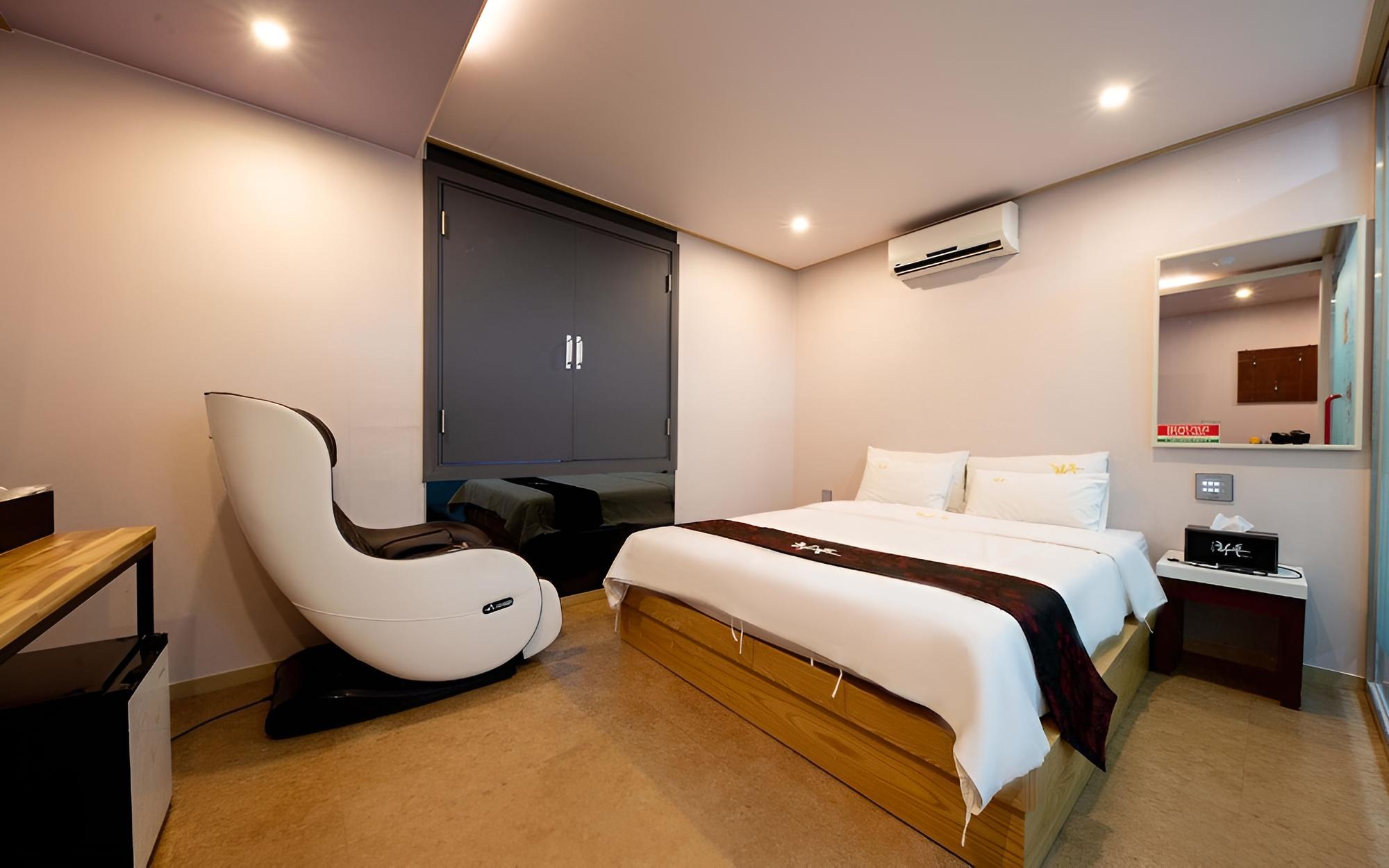 Room (General room) - Photo 2