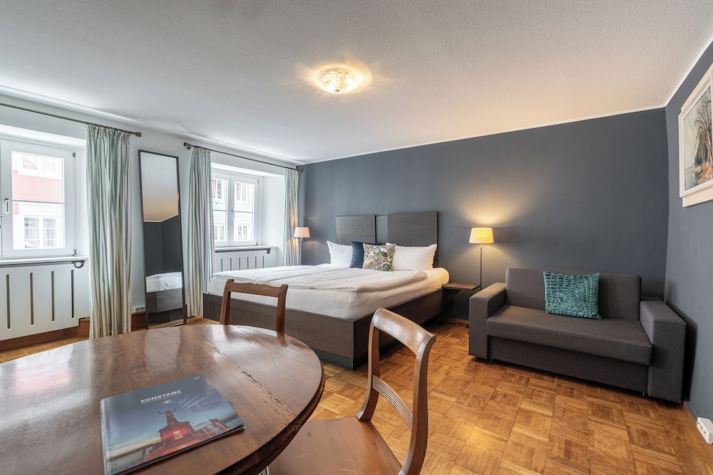 Suite, Balcony - Photo 5