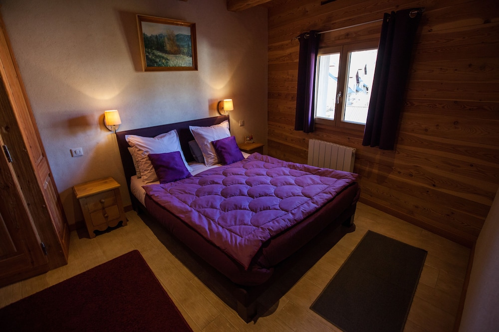 Double Room, Non Smoking (Saint Pierre) photo 1