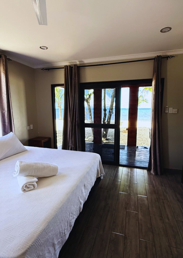 Double Room, Beach View