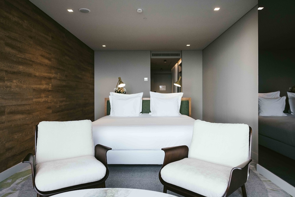 Panoramic Double Room, Sea View (Superior, Whale Watching) photo 3
