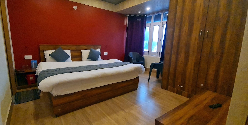 Deluxe Double Room - Photo 1