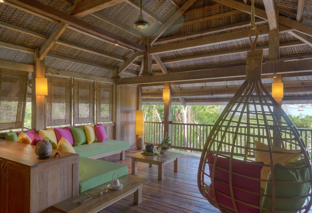 Beachfront Pool Villa - Photo 2
