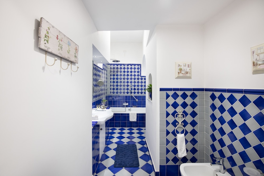 Junior Suite, Terrace, Sea View - Photo 8
