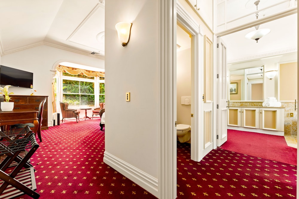 Premium Single Room