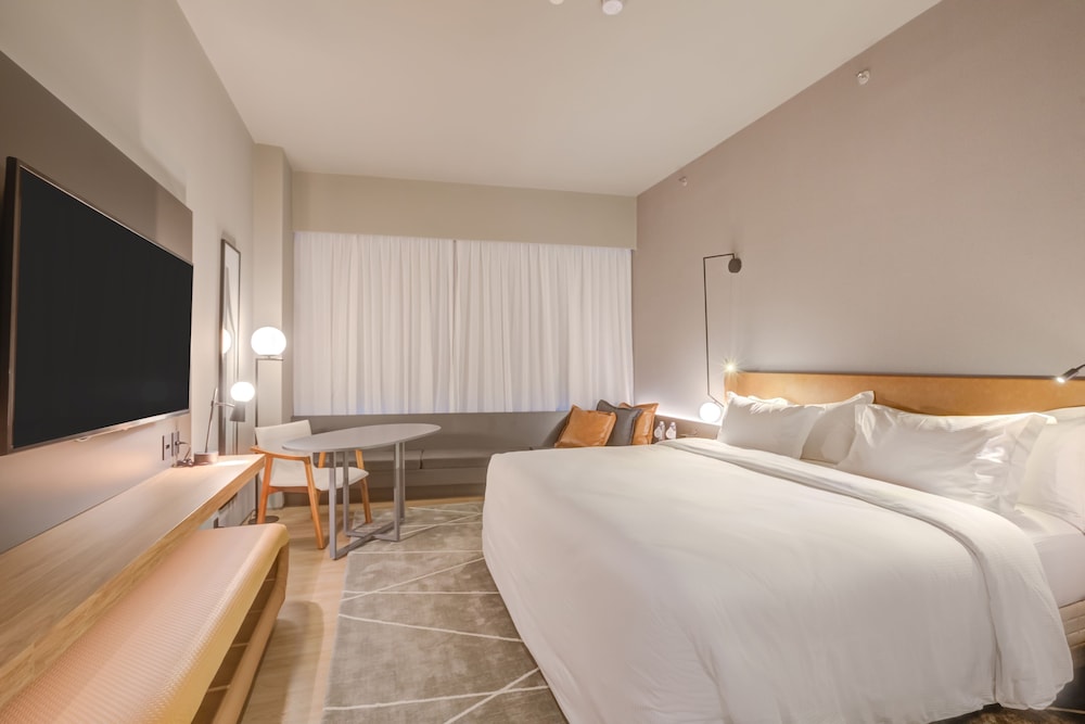 Superior Room, 1 King Bed, River View - Photo 6