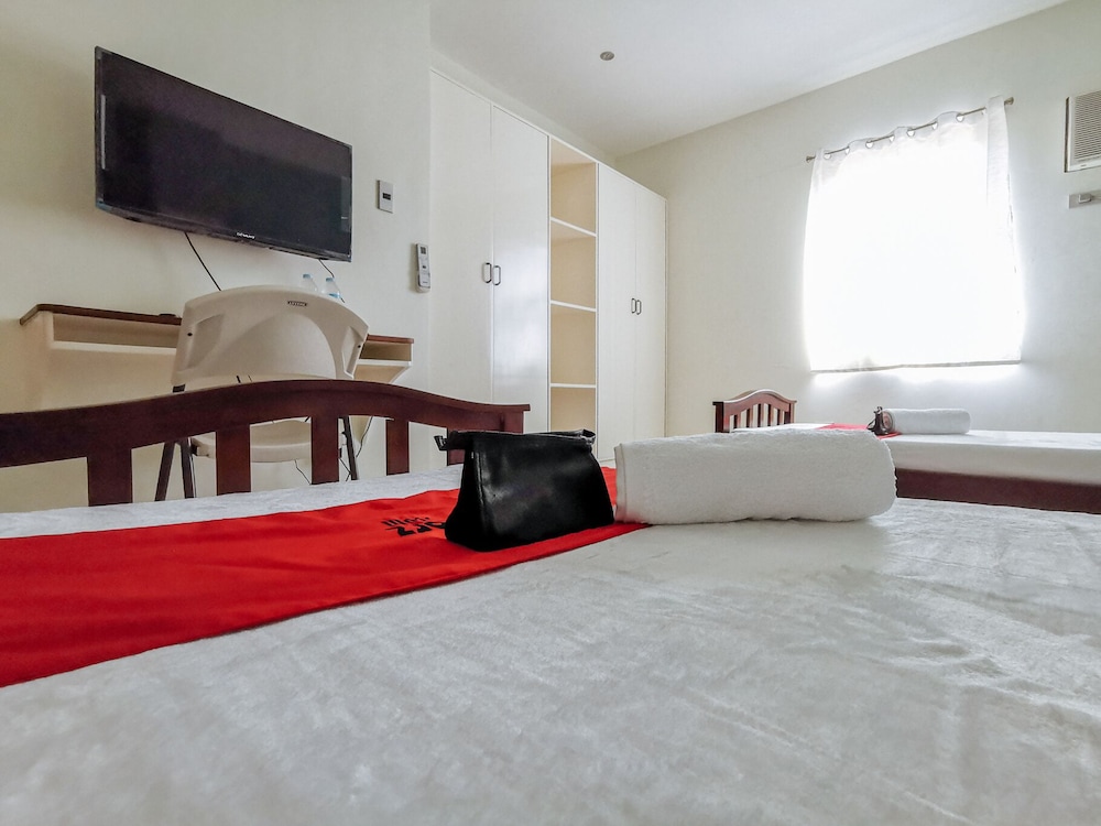 Twin Room - Photo 2