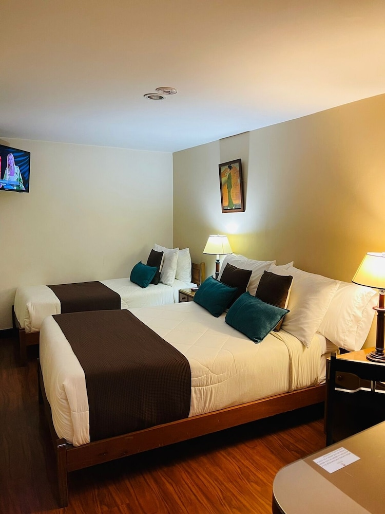 Classic Twin Room