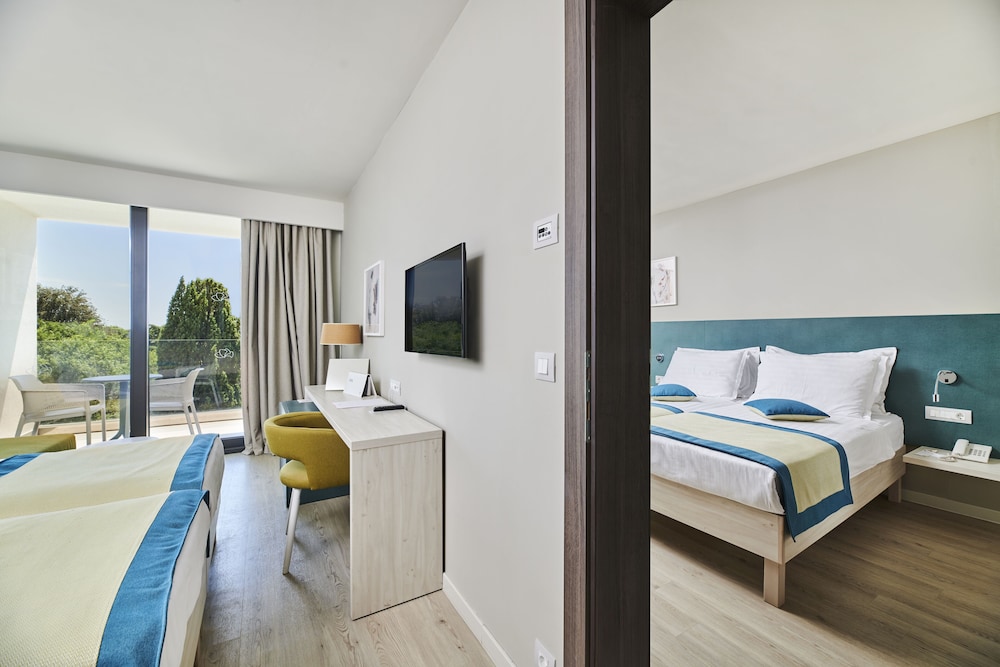 Classic Room, Connecting Rooms (Superior) photo 3