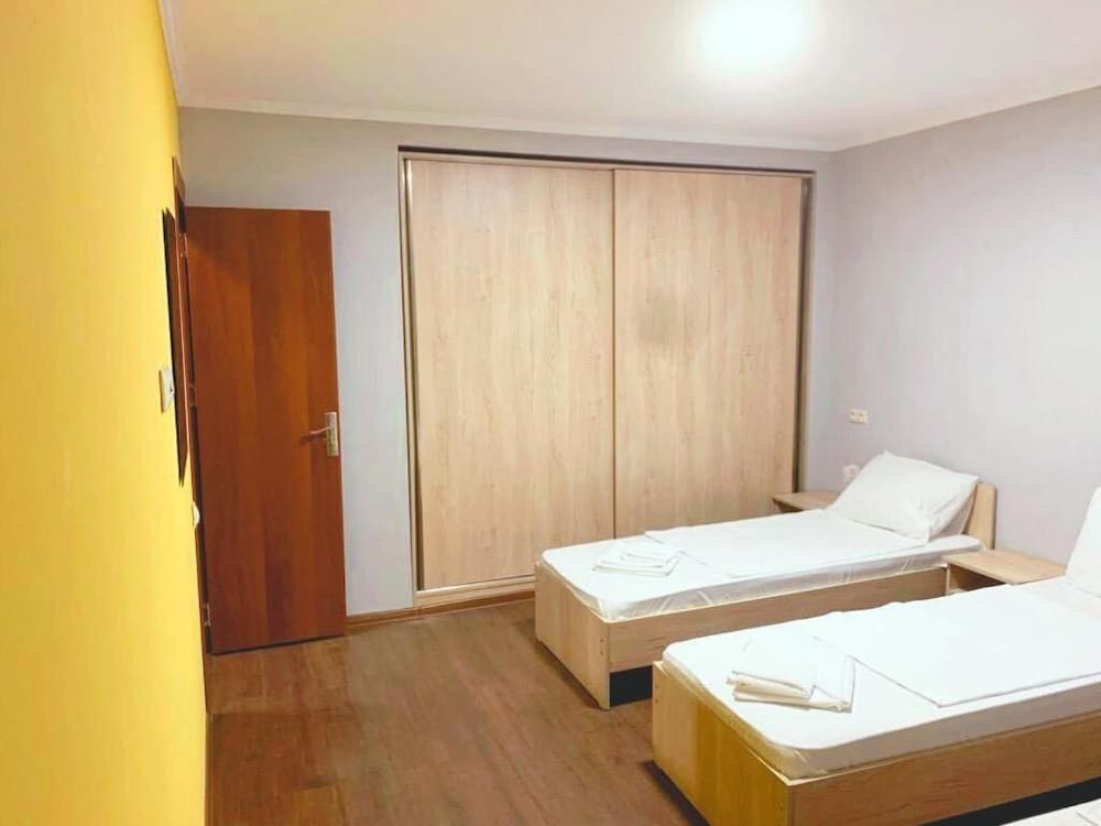 Classic Triple Room photo 2