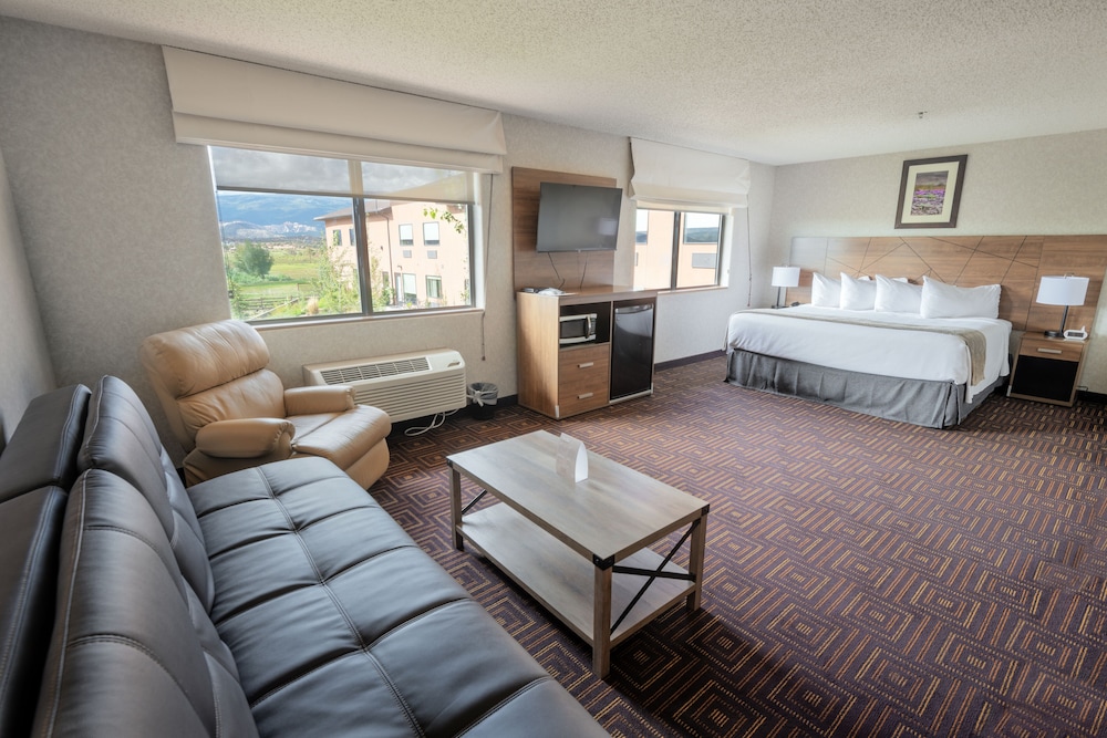 Junior Suite, 1 King Bed with Sofa bed, Jetted Tub, Desert View photo 1