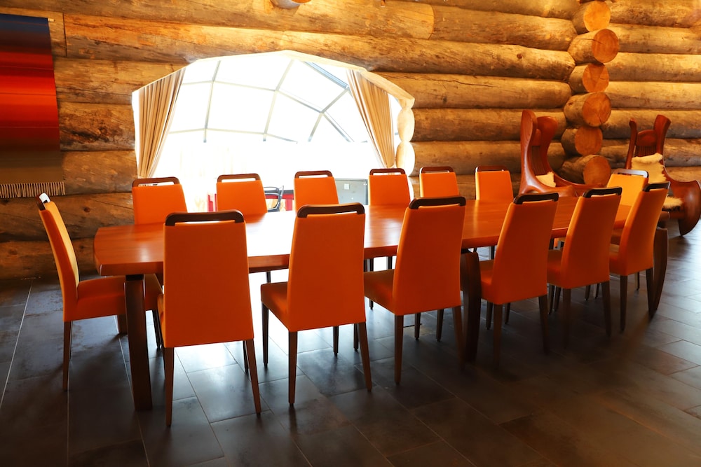 Luxury Kelo-Glass Igloo - Photo 10