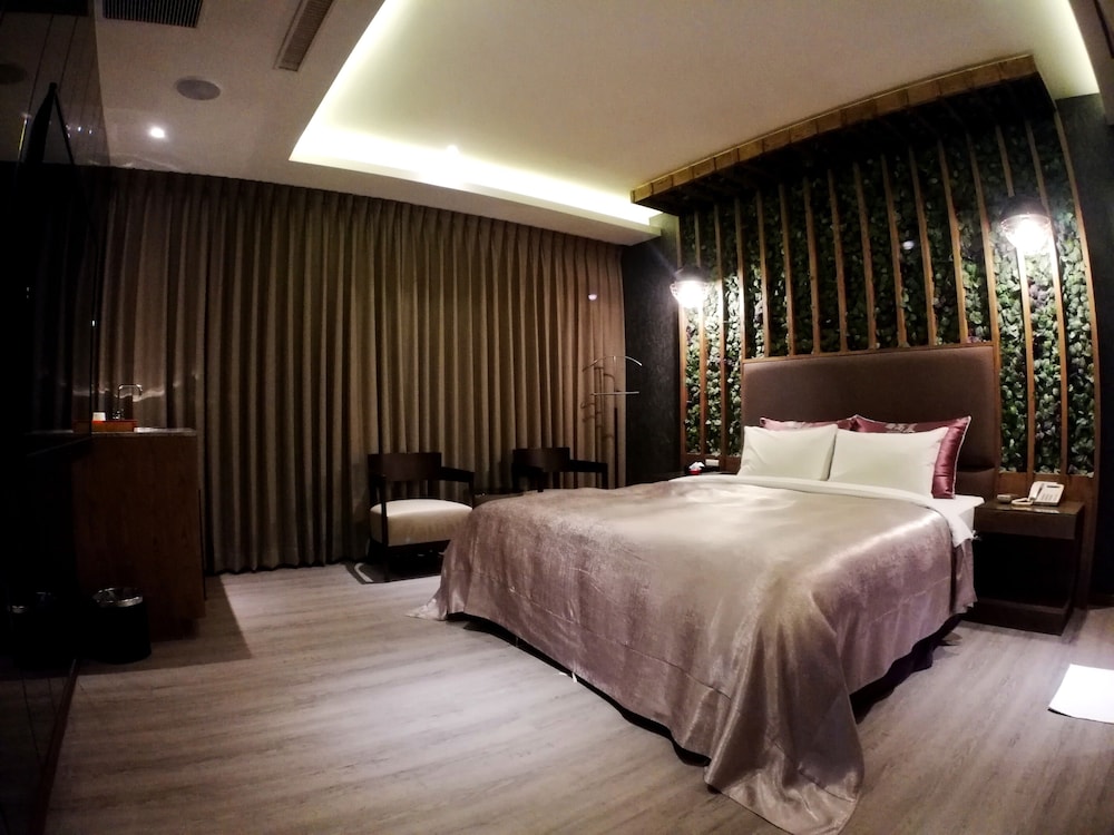 Classic Double Room - Photo 8
