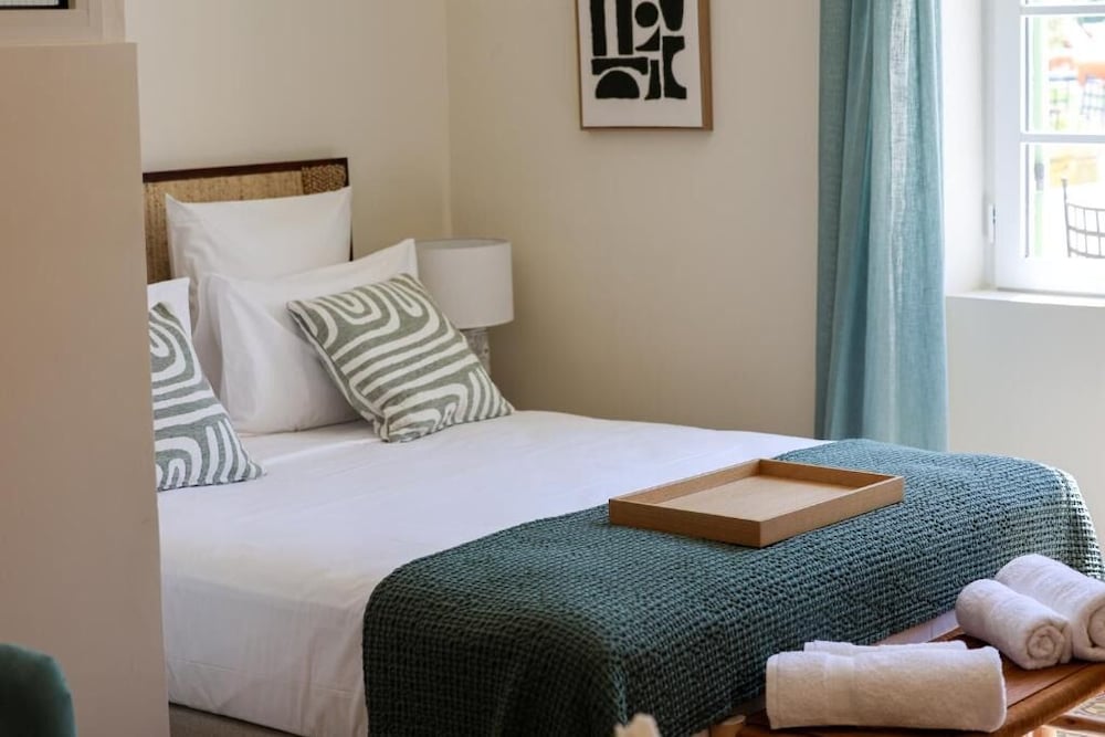 Comfort Room, Garden View