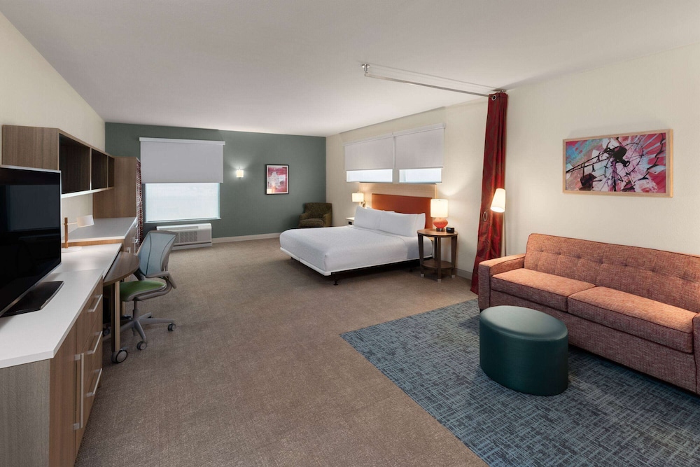 Studio Suite, 1 King Bed, Mobility Accessible, Non Smoking (Bathtub w/ Grab Bars) photo 1
