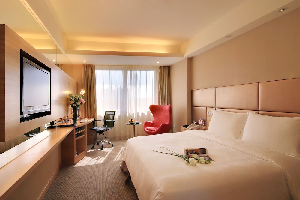Superior Room, 1 King Bed (East Wing)