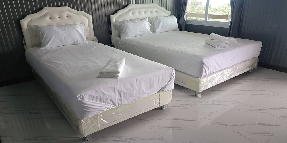 Standard Twin Room - Photo 5