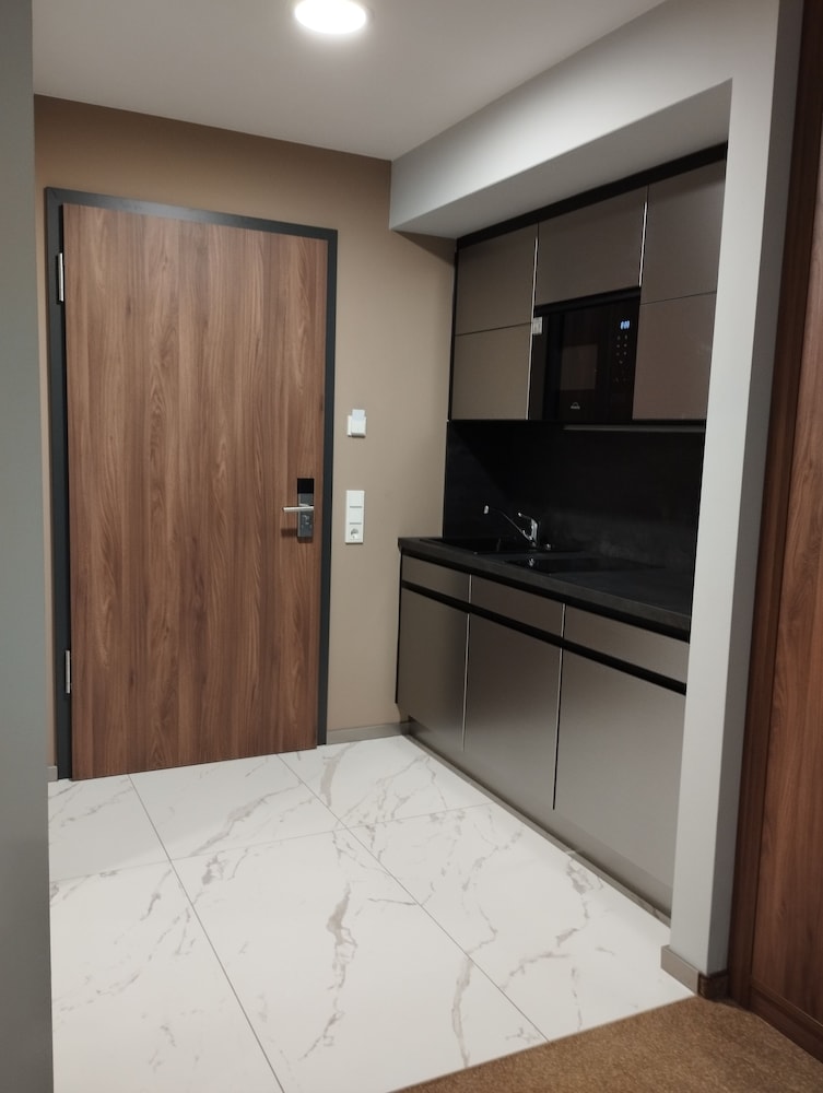 Deluxe Double Room, 1 King Bed with Sofa bed, Non Smoking, Balcony photo 2