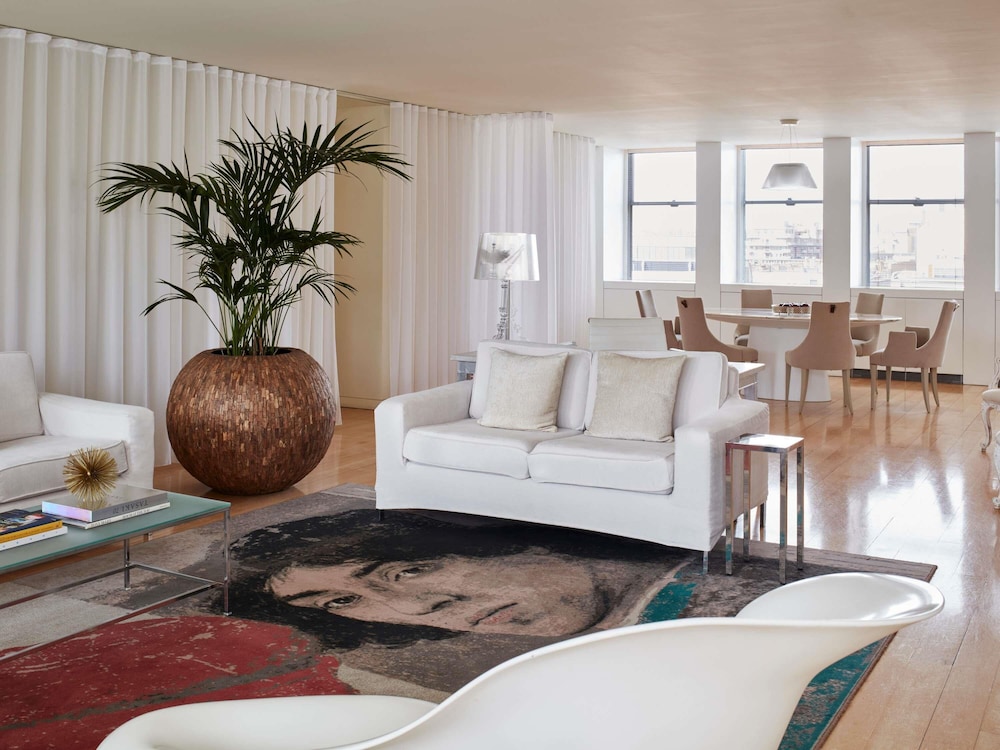 Penthouse, 2 Double Beds photo 2