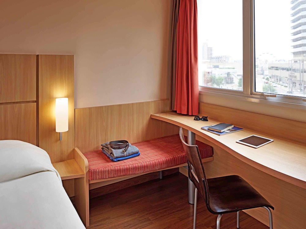 Standard Room, 1 Double Bed photo 3
