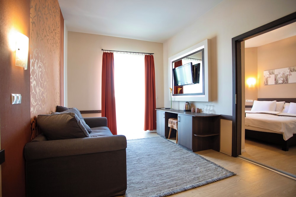 Family Quadruple Room, Courtyard View