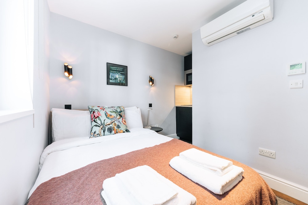 Small Double Room photo 2
