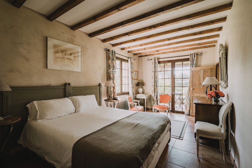 Deluxe Suite photo 1