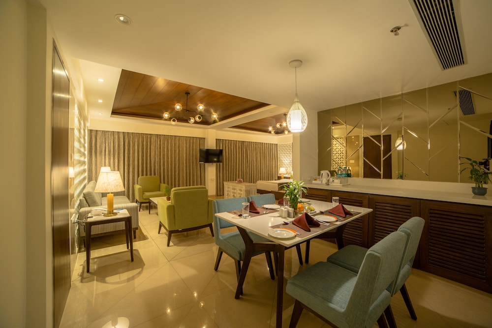 Royal Suite - Photo 10