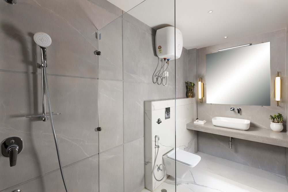 Premium Suite - Photo 6