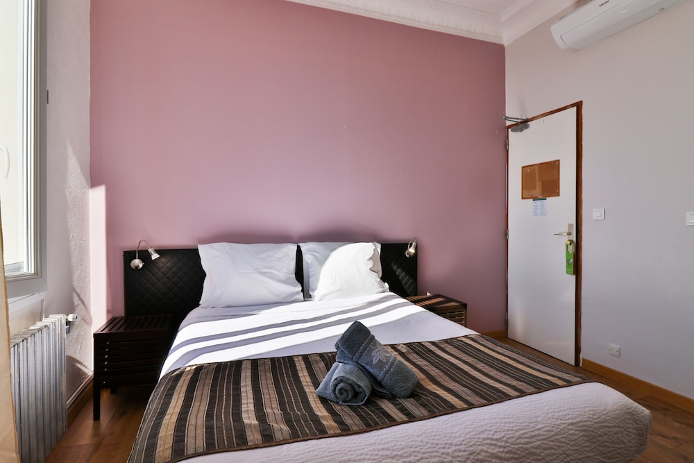 Superior Double or Twin Room, Non Smoking, Partial Sea View photo 1